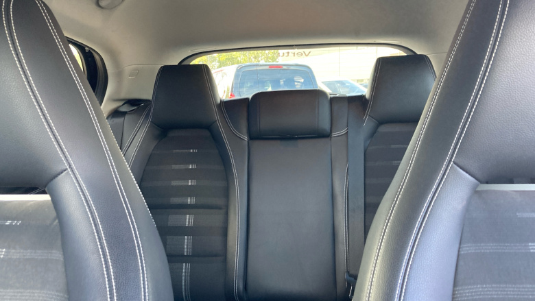 Mercedes-Benz GLA 180 Urban Edition 5dr Petrol Hatchback